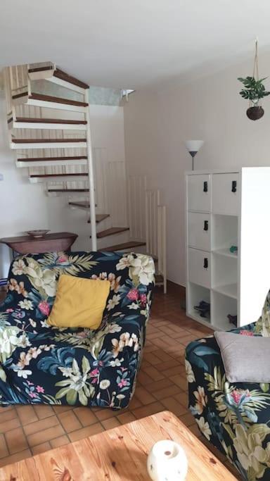 Maison De Ville 102M2 3 Chambres Монтини-льо-Бретоньо Екстериор снимка
