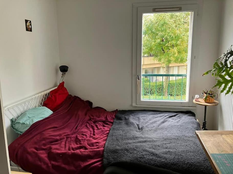 Maison De Ville 102M2 3 Chambres Монтини-льо-Бретоньо Екстериор снимка